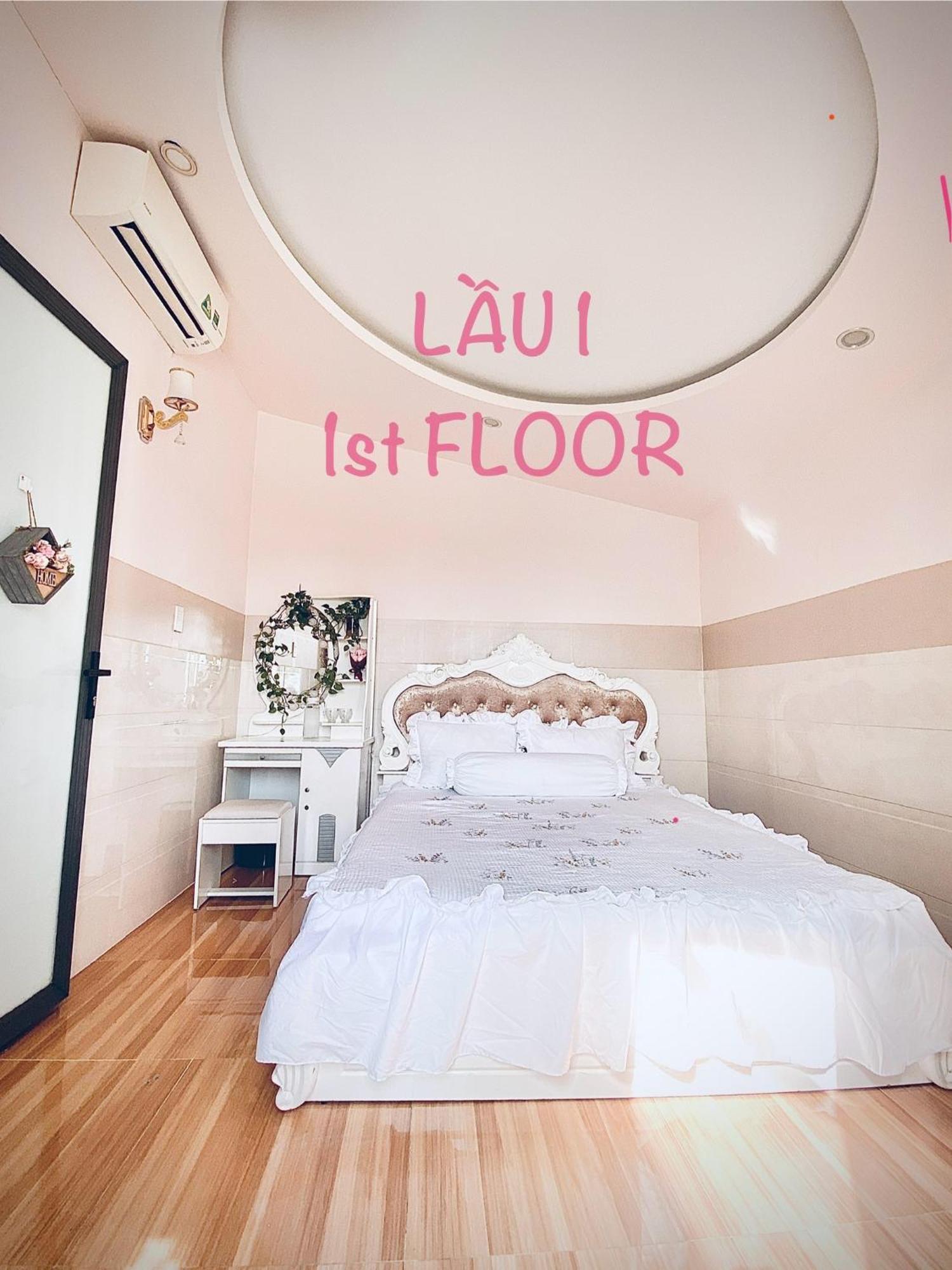 Naomi House